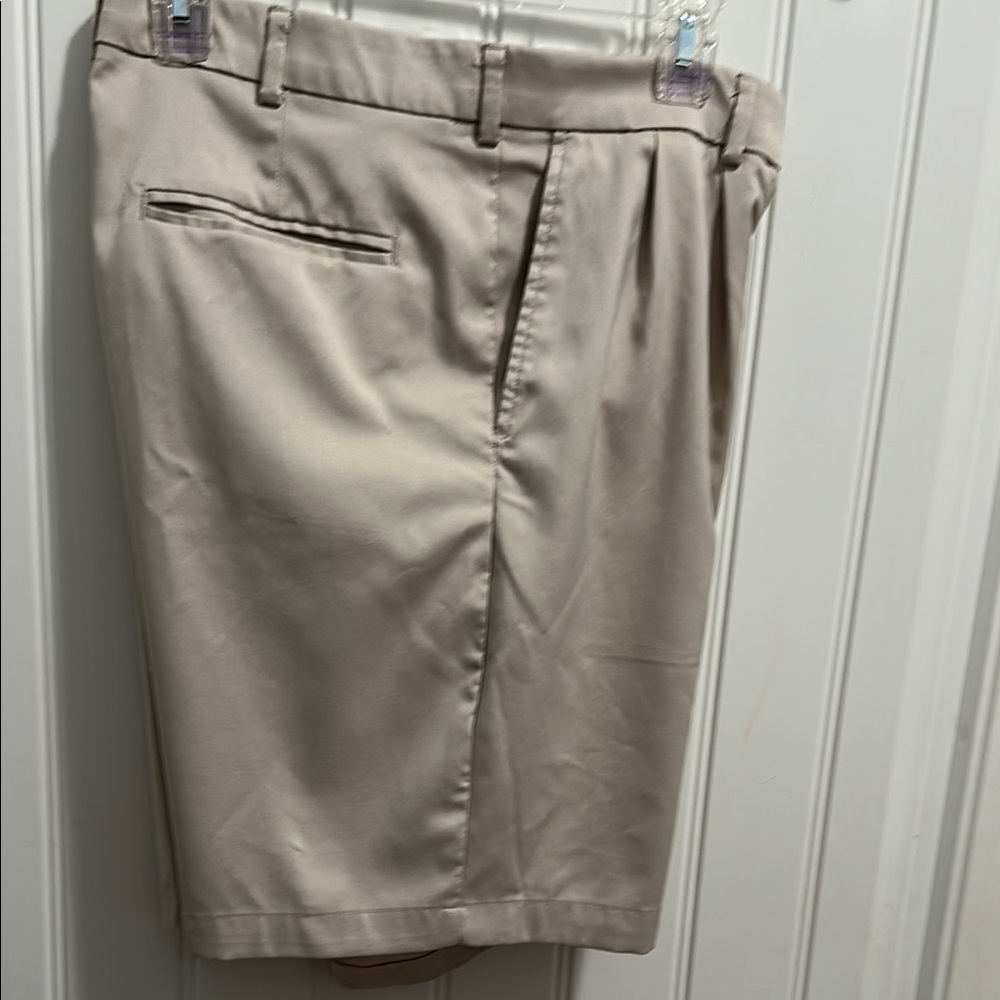 Beige Pleated shorts